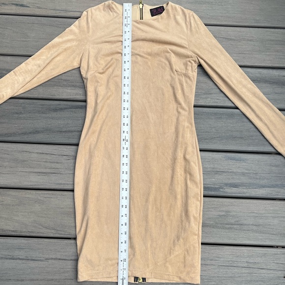 Hot Miami Styles; Nude Tone; Y2K Bodycon Dress; NWOT; Gold Tone Hardware - Picture 5 of 8